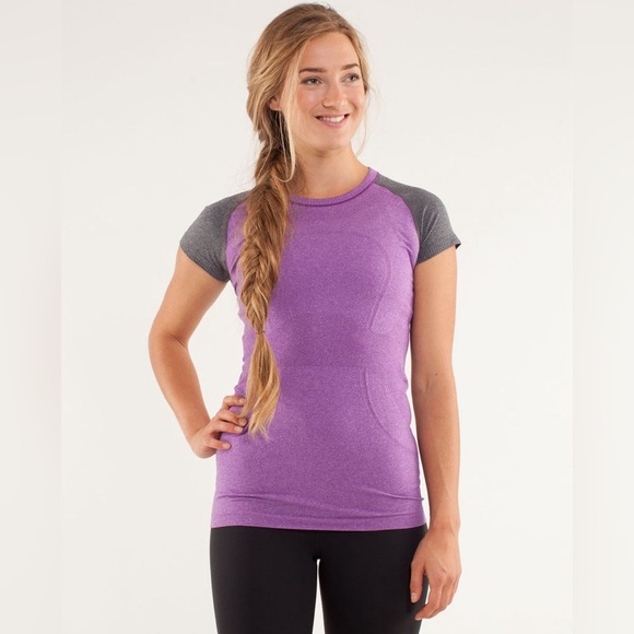 Lululemon Women’s Swiftly Tech Short Sleeve Size 4 Purple Grey - Picture 1 of 4